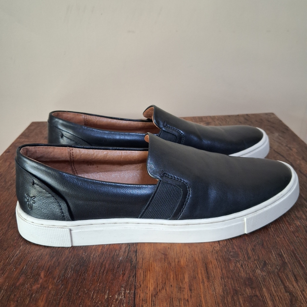 Frye Women's Ivey Black Leather Slip On Sneakers Shoes; Size 6.5